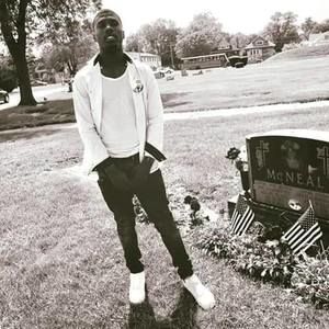 Meet your Posher, Dejohn